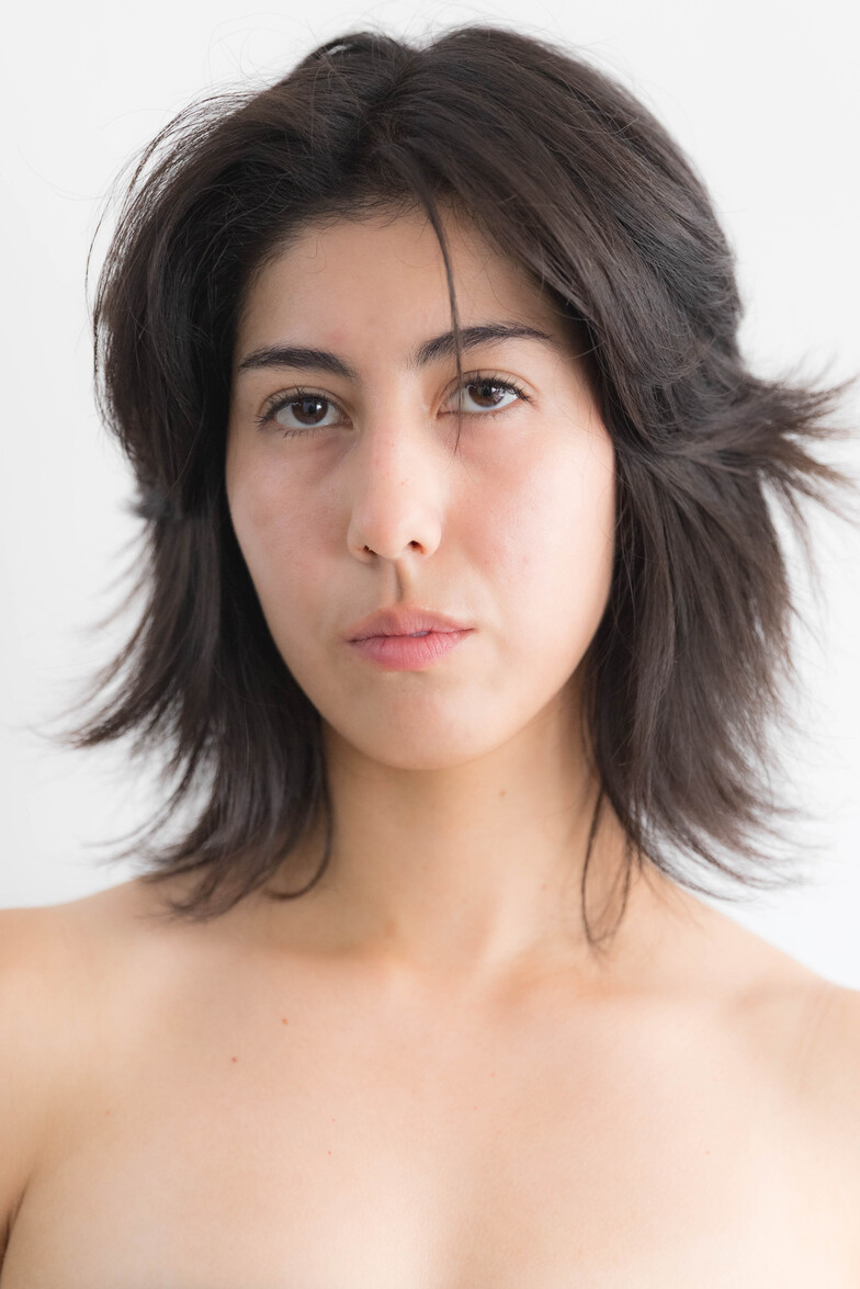 model profile picture